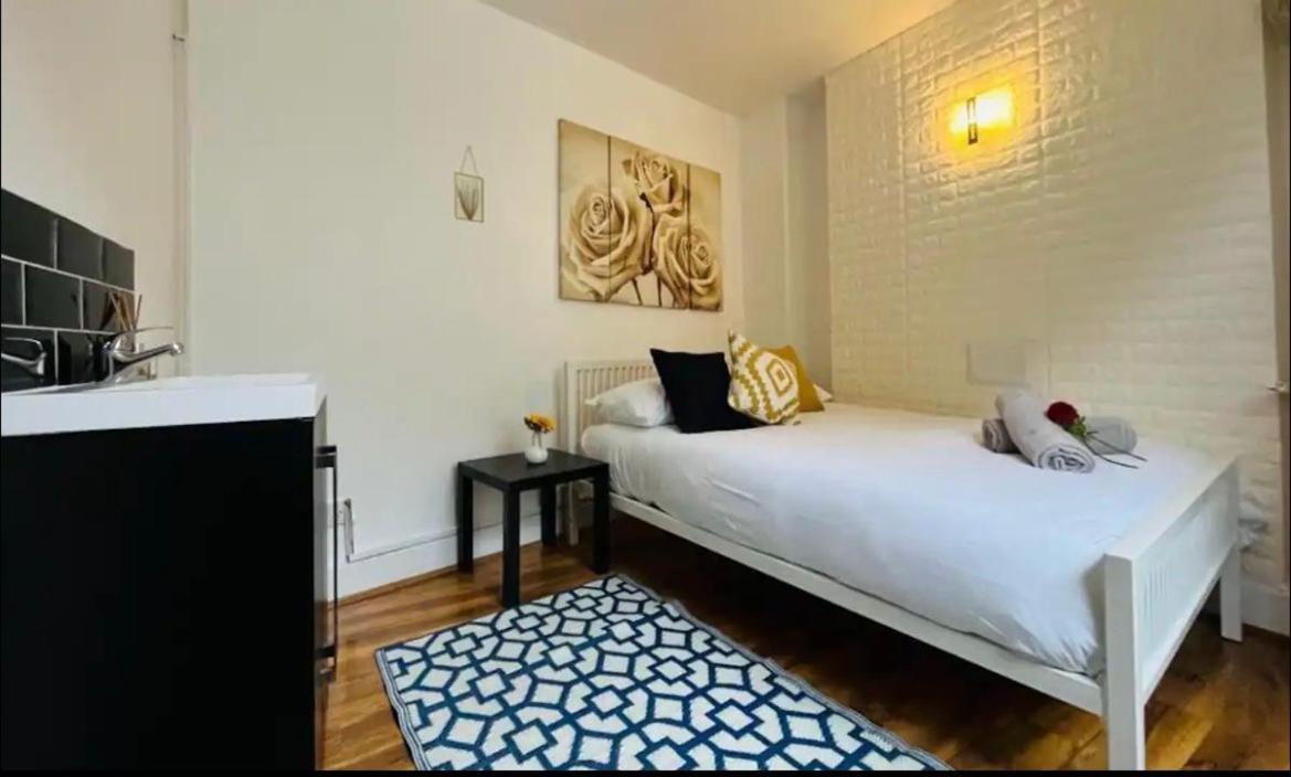 Room In Oxford Street London Exterior photo