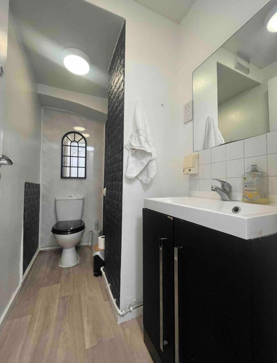 Room In Oxford Street London Exterior photo